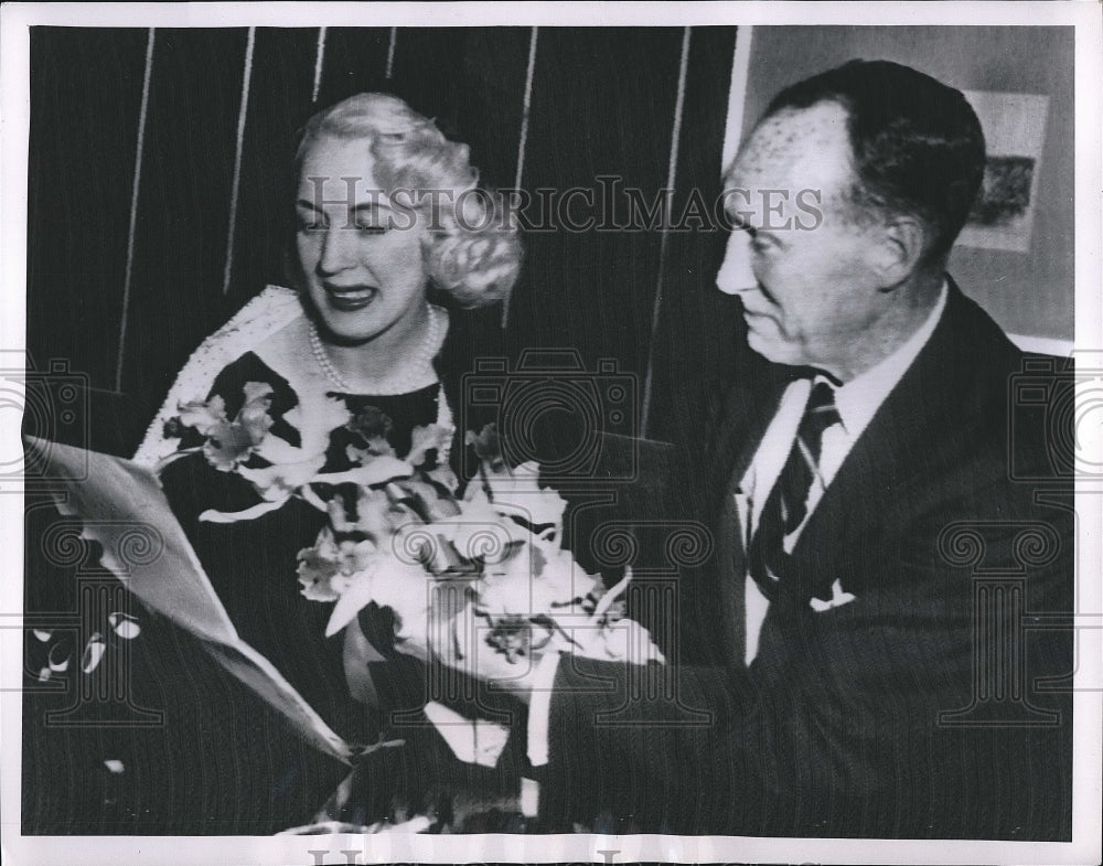 1955 Anita Manville Speaks With Attorn. James Dempsey Over Divorce - Historic Images