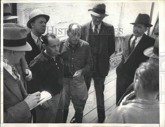 1936 Press Photo Mike & Jack AllmanRbt James & Chas Hope in custody - nea91208 - Historic Images