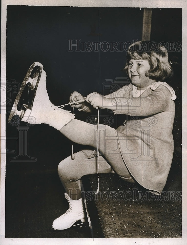 1937 Birthe Holmberg, age 7 prominent skater in Sweden  - Historic Images