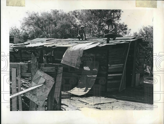 1970 Migrant Family Jose Lopez  - Historic Images