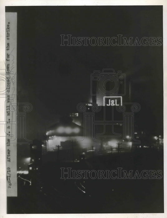 1946 Press Photo J & L Mill Closed Down For Strike - Historic Images