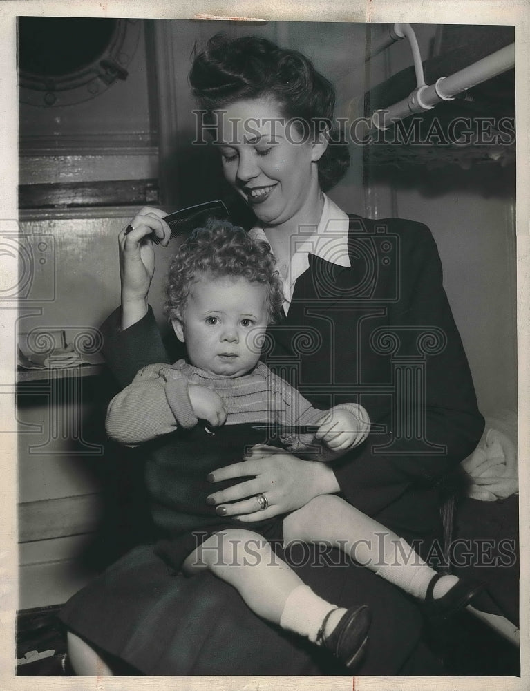 1946 Betty Koreen Little &amp; Son James Michael  - Historic Images