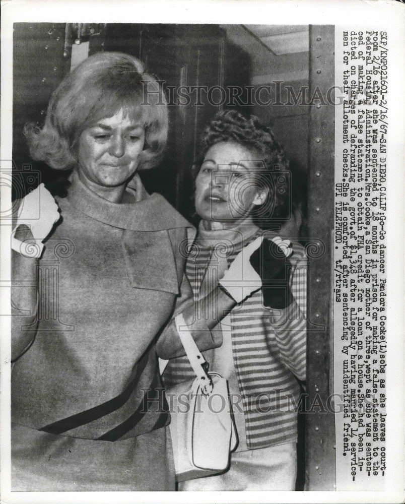 1967 San Diego, Ca. dancer Pandora Cooke sentenced to prison - Historic Images