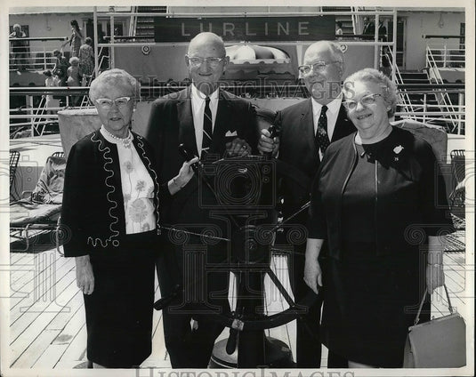 1957 Mr & Mrs Earl Chamberlain in Honolulu  - Historic Images