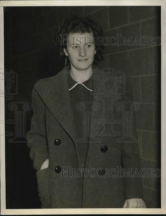 1938 Press Photo Johanna Hofmann on Trial as German Spy, Federal Court, New York - Historic Images