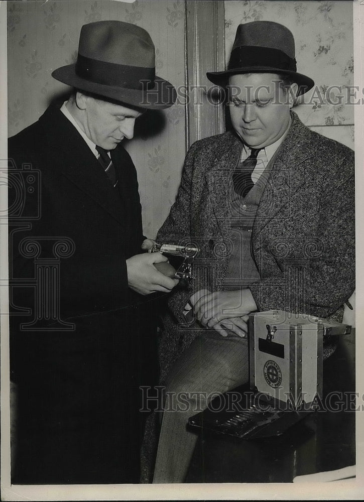 1936 Carbon Monoxide Detector, William Farley Jr., Arthur Bradbury - Historic Images