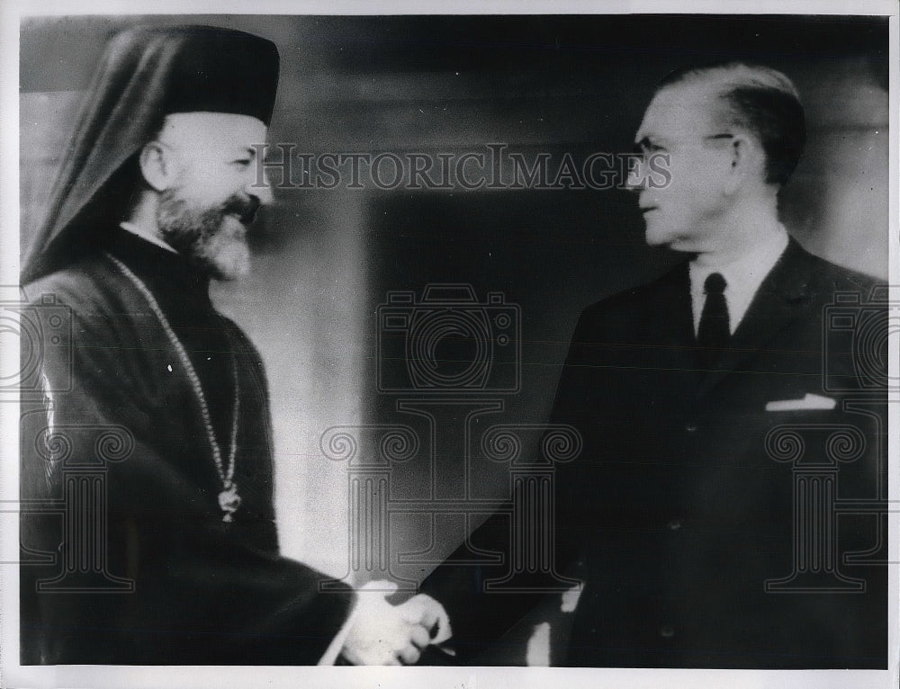 1964 Press Photo Cypriot President Archbishop Makarios Greets US Ambassador - Historic Images