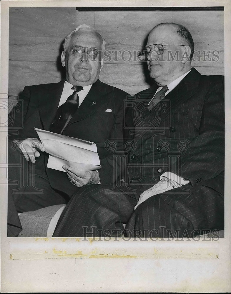 1951 Press Photo Bishop J.Ralph Magee of Chicago and Bishop Ivan Lee. - Historic Images