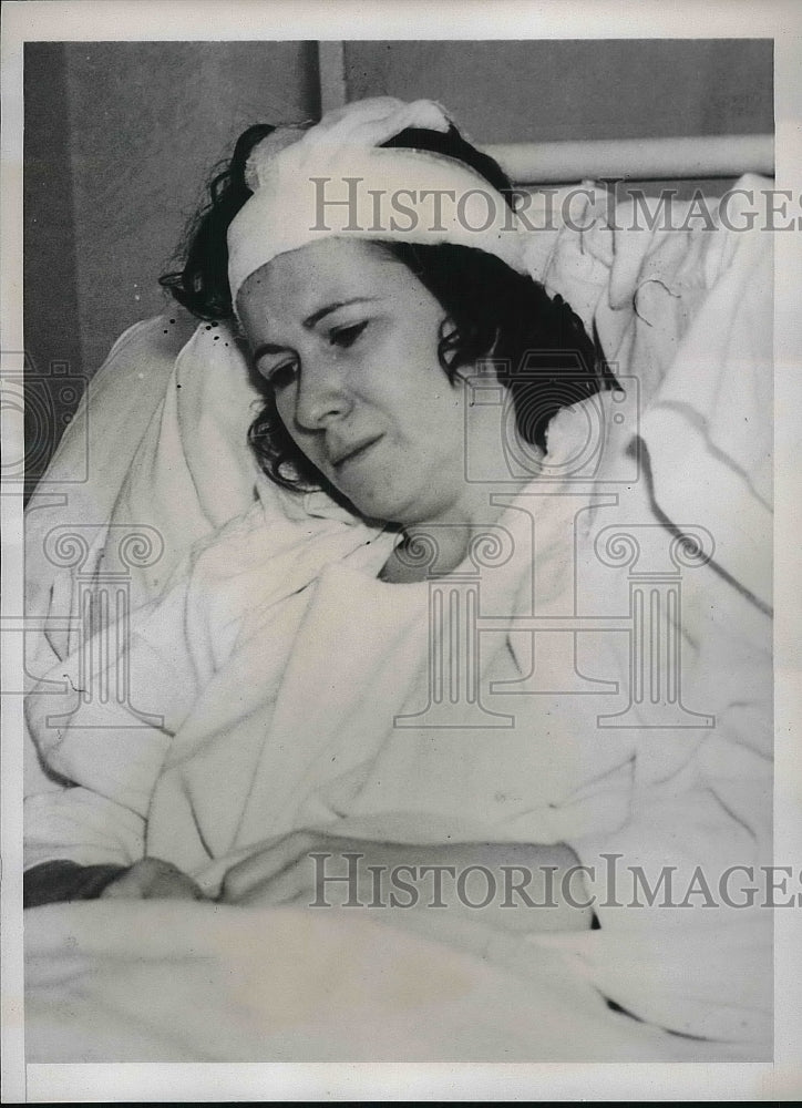 1937 Press Photo Mary Griffin in hospital after being attack in Pa - nea92652 - Historic Images