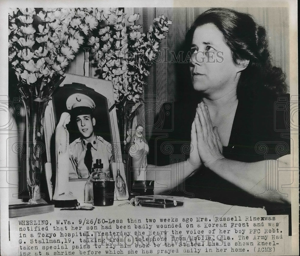 1950 Press Photo Mrs Russell Rinewas Prays For Injured Son, PRC Robert Stallman - Historic Images