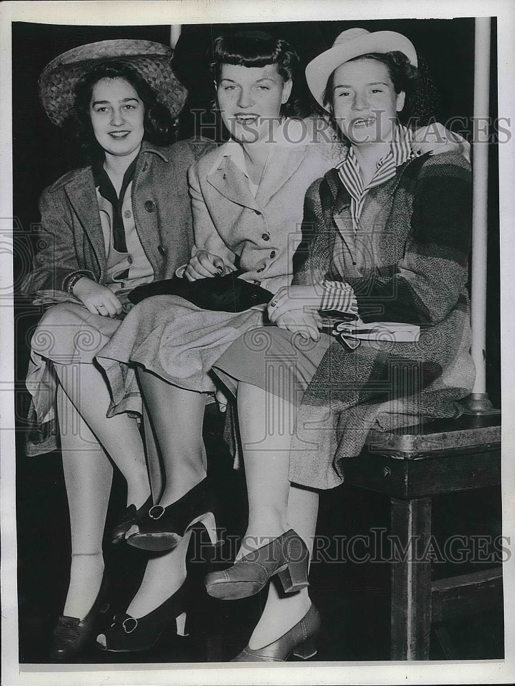 1942 Telegraph Tournament Judges Lindsat, Lydiatt, and MacGregor - Historic Images