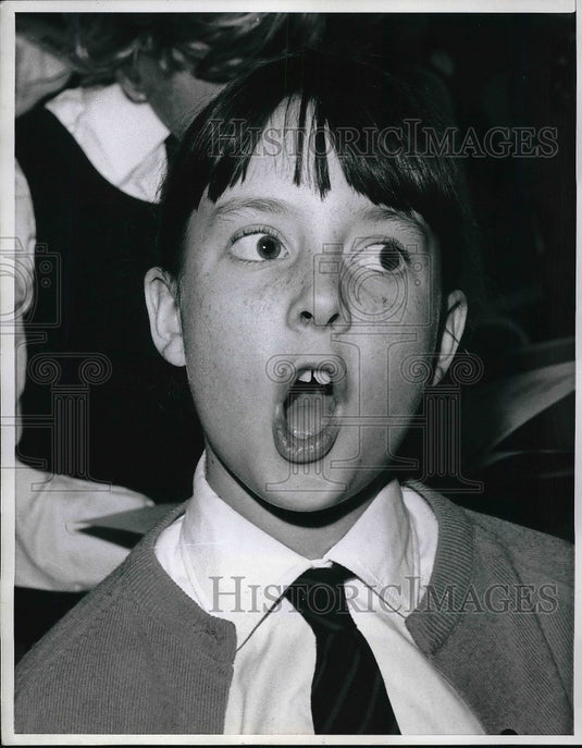 1970 Press Photo Caroline Rizdman, Sanhurst School, London School Carol Festival - Historic Images