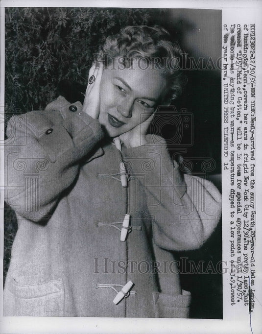 1956 Press Photo Maid of Cotton Helen Landon in New York from Huntingdon, TN - Historic Images
