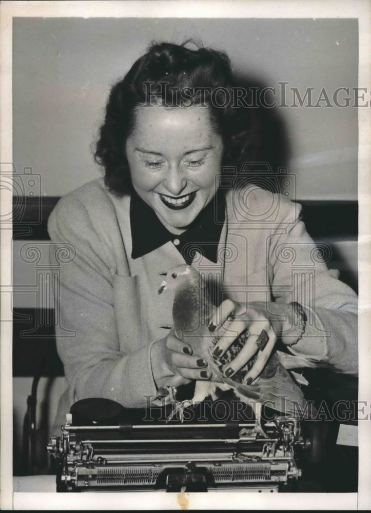 1939 Helen Hughes, Homing Pigeon Flies in Window at Secretary School - Historic Images