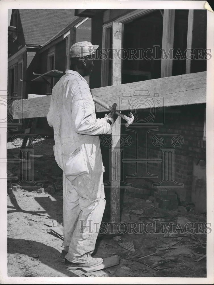 1952 Press Photo Scaffolding for Bricklayers, Construction - Historic Images