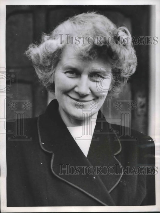 1959 Ruby Thain battling to clear the name of her airline - Historic Images