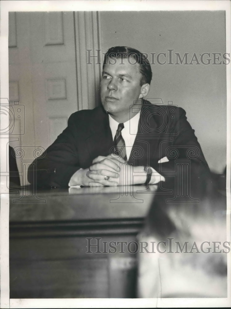 1935 Press Photo Ralph Treadwell testified at Relief Funds Investigation. - Historic Images