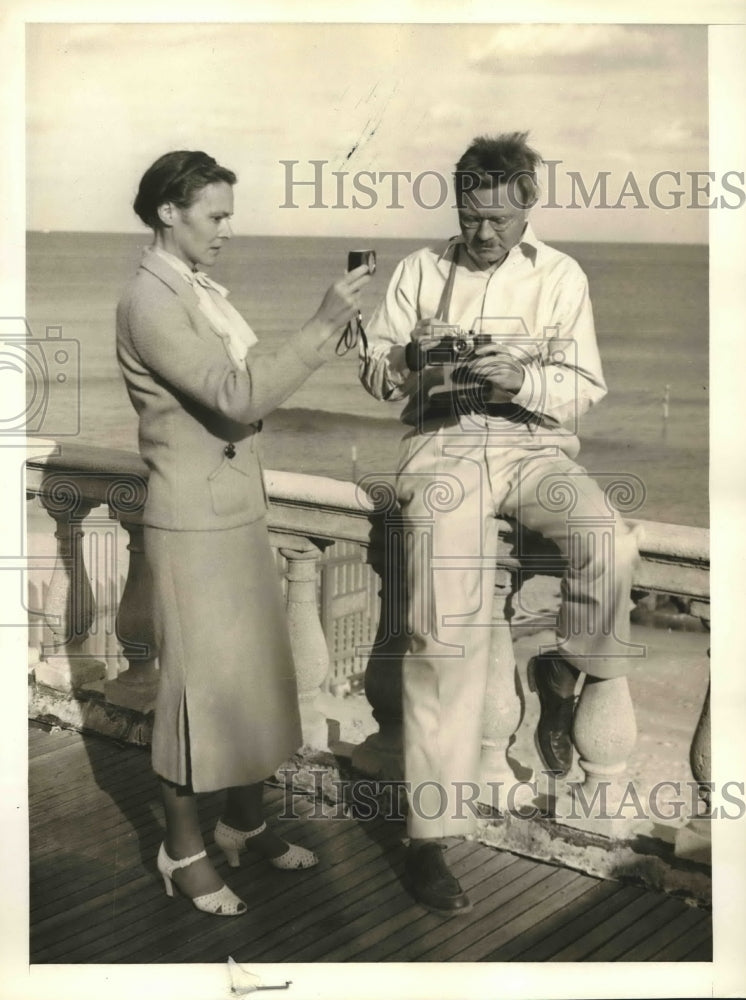 1938 Dr. William Gardner, Chief Medical Advisor to the Rockefeller - Historic Images