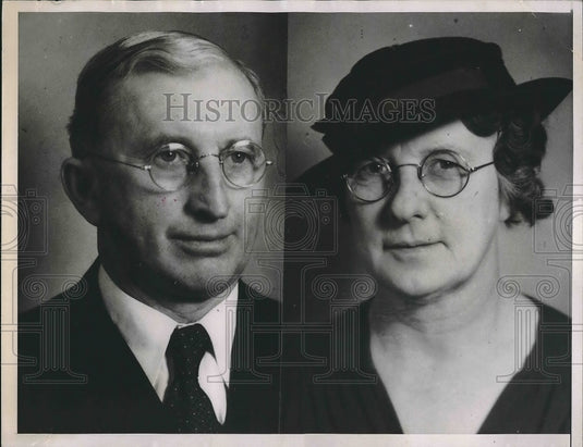 1936 Press Photo Rev. Fred C.Clark and wife, victims of San Francisco Holocaust. - Historic Images