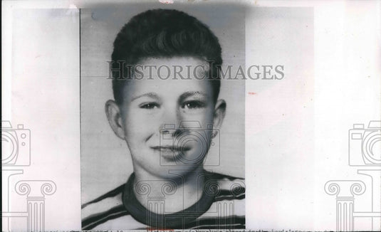 1954 Joe Cooper Holds Teacher With Shotgun For Dog Put In Pound - Historic Images