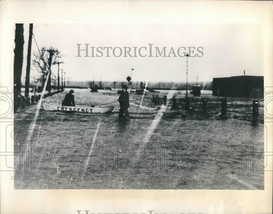 1948 Flood water in sections of New England and New York State. - Historic Images
