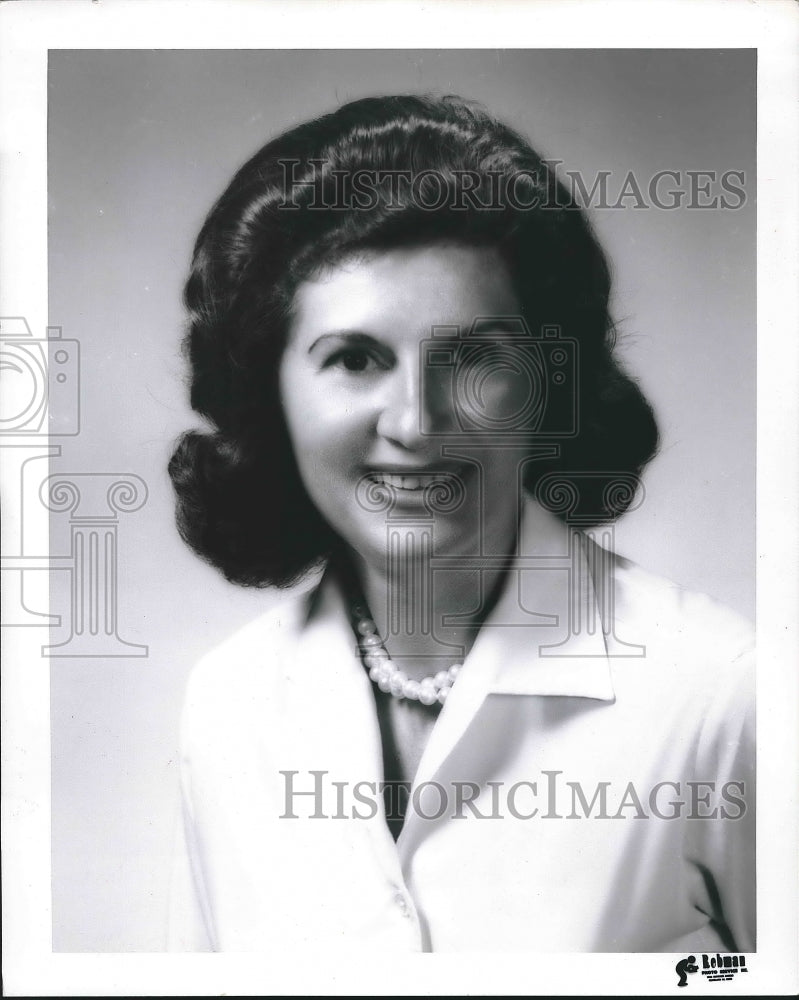 Press Photo Mrs Evelyn H Schnell Candidate for School Board - nea93513 - Historic Images