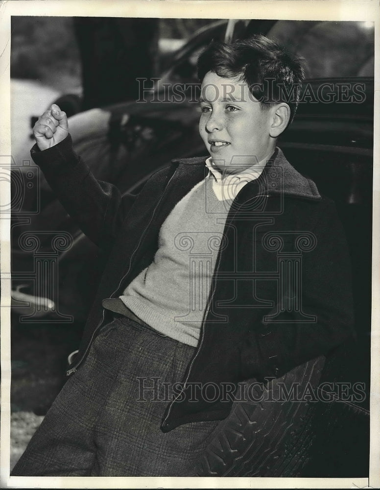1938 Press Photo Franklin Milgrm, son of the N.Y. dress shop tied up by bandits. - Historic Images