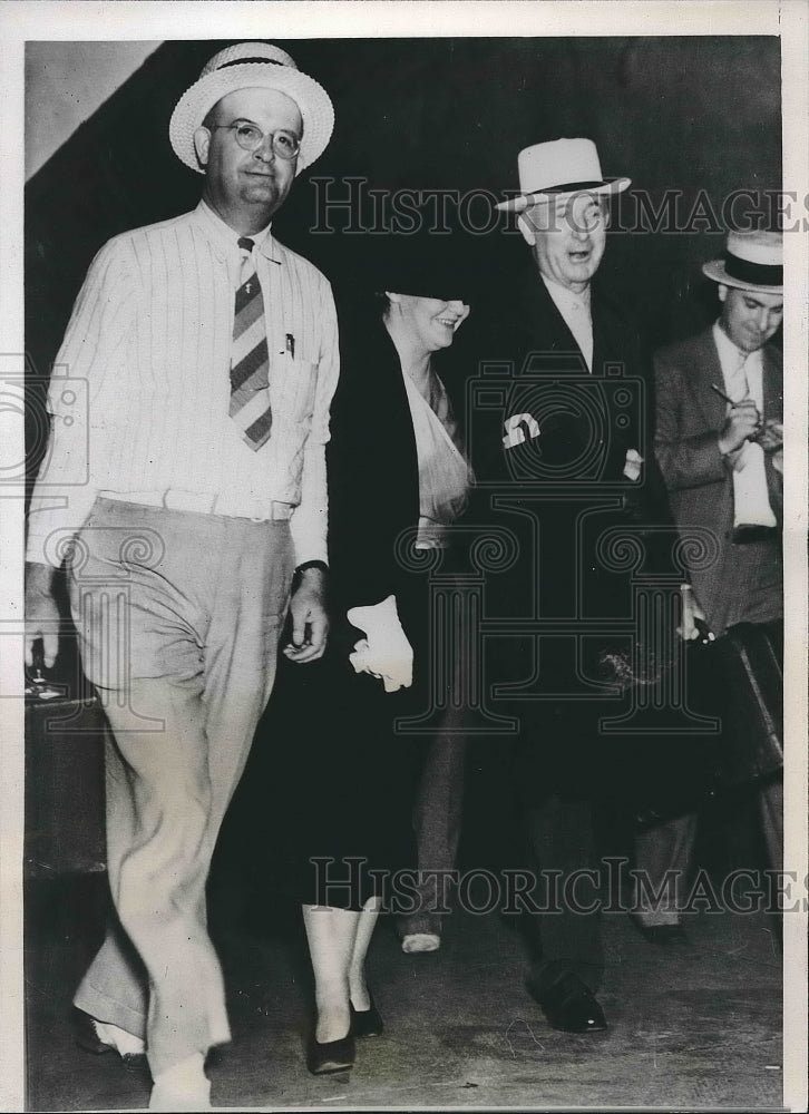 1937 Press Photo Mrs Nellie Tipton Muenon enroute to women&#39;s prison in Mo. - Historic Images