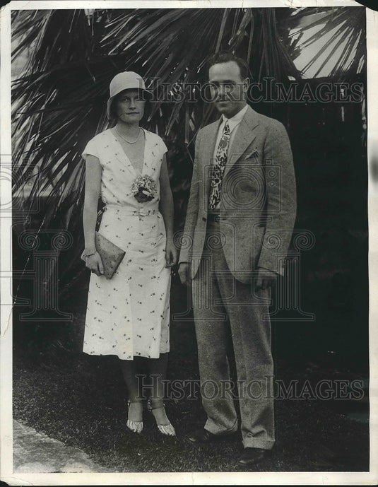 1930 Press Photo Mr & Mrs Hull Platt Maynard of Conneticut - nea93618-Historic Images