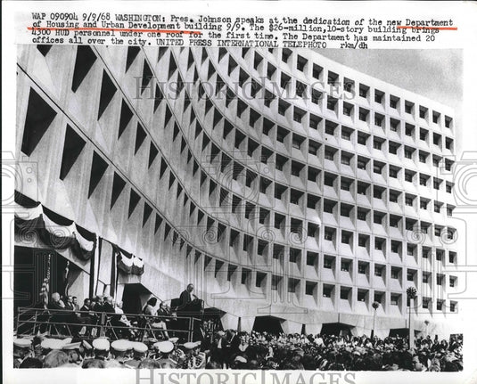 1968 President Johnson Speaking at Dedication of Urban Development - Historic Images