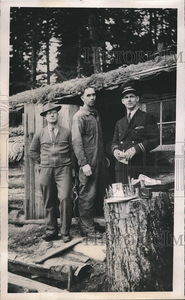 1940 Press Photo Bodies of James Ryckman & Lloyd Coombs Found Dead in Cabin - Historic Images