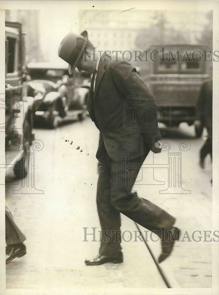 1929 Press Photo Edwin J Carroll Federal Court Building Criminal Charge Trial - Historic Images