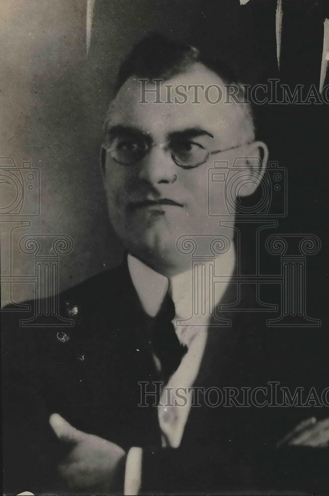 1920 W.F. Godwim Pastor  - Historic Images