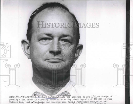 1954 Press Photo Richard L Mahan Chicago Loop Bank Passed Bad Check - nea94131-Historic Images