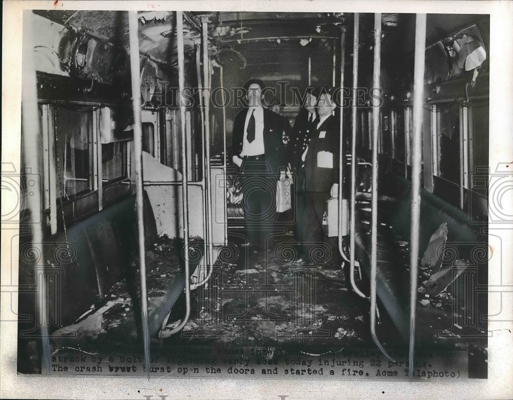 1950 Press Photo View Of Officials Looking At Wreck Inside Subway Train - Historic Images