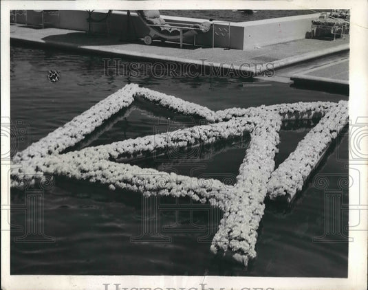1949 Floral Initials For Actress Rita Hayworth & Prince Aly Kahn - Historic Images