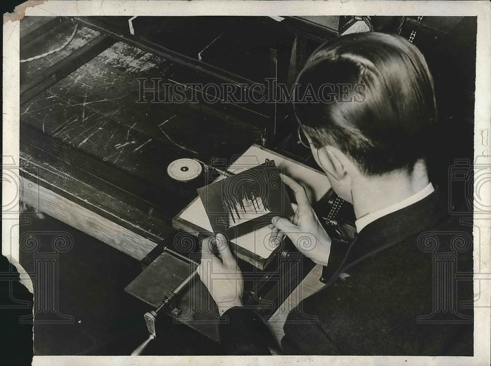 1931 Press Photo photo-electric integraph calculating machine by Dr. Truman Gray - Historic Images