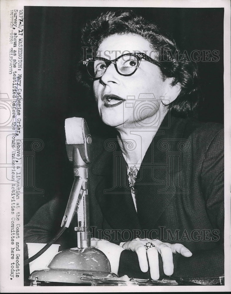 1958 Press Photo Mary Catherine Grier Librarian Testifies House UnAmerican Comm. - Historic Images