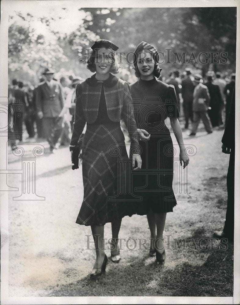 1937 Mallory Maxsell &amp; Alma Nicoll Attending Fall Meet At Park - Historic Images