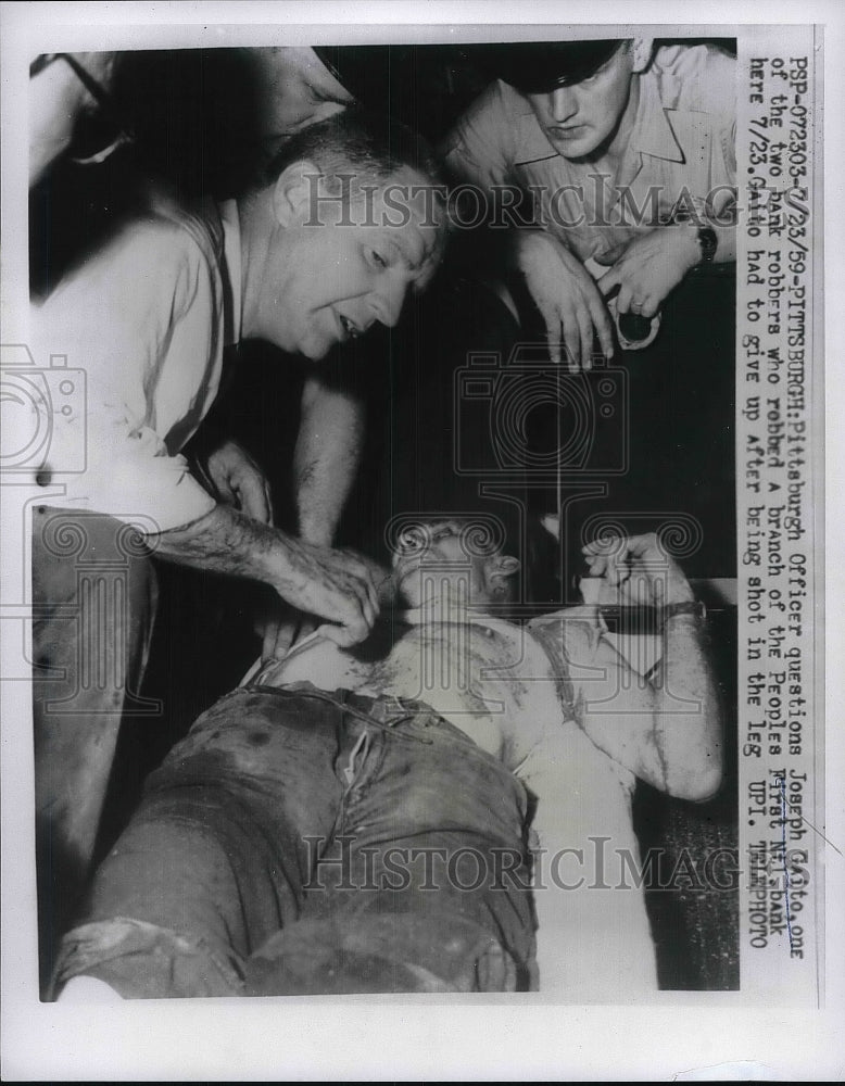 1959 Officer Questioning Bank Robber Joseph Gaito After Being Shot - Historic Images