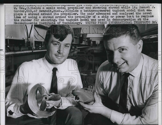 1968 Press Photo With a scale model propeller & steering shroud - nea94821 - Historic Images