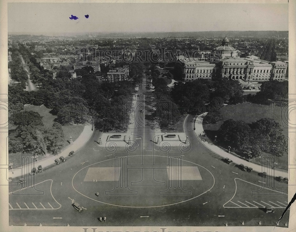 1925 Press Photo Capitol Plaza Lined And Circled To Aid Traffic - nea94931 - Historic Images