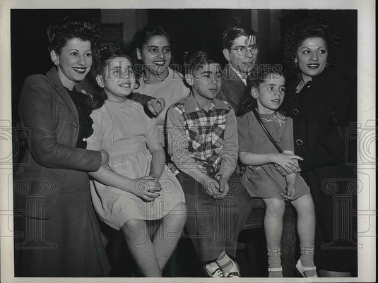 1947 Press Photo Rosalind, Joseph, Irene, Kathryn, Ann, Yolanda, John Giochetti - Historic Images