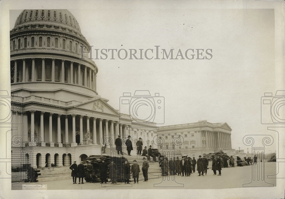 1921 Press Photo Workmen Wait To Create Grand Reviewing Stand On Capitol Plaza - Historic Images