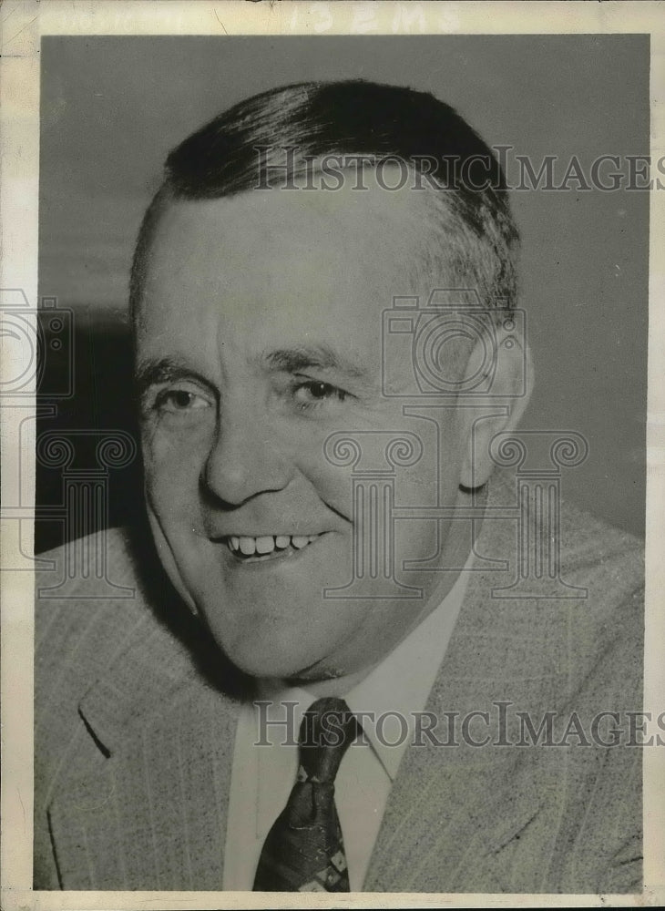 1941 Press Photo Robert J.Watt, Sec of Mass. State Labor in Geneva. - Historic Images
