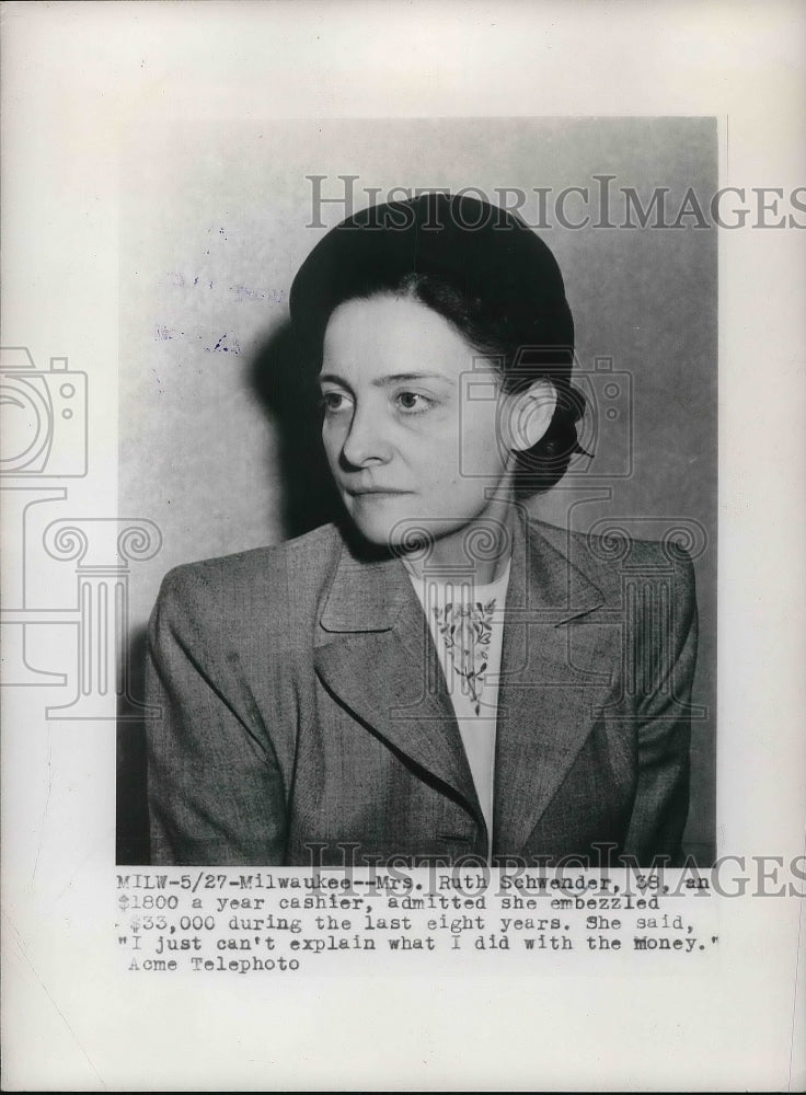 1948 Milwaukee, Wis Mrs Ruth Schwender, embezzler  - Historic Images