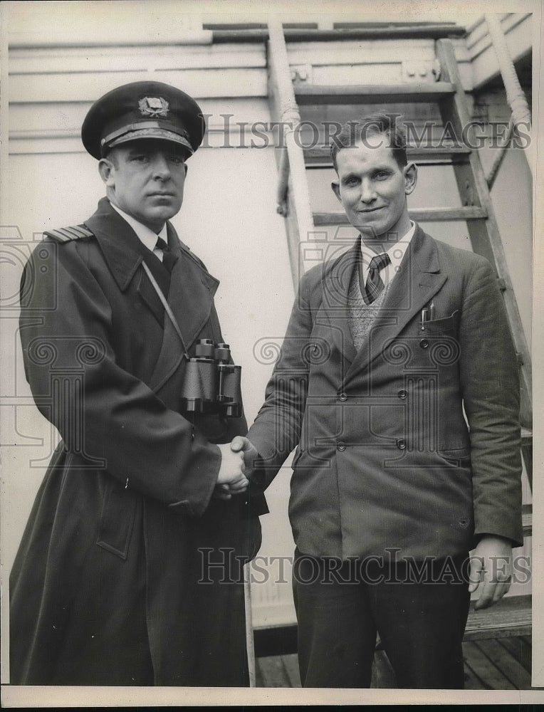 1933 Press Photo Capt. Giles Stedman of SS American Merchant &amp; Wm Bower - Historic Images