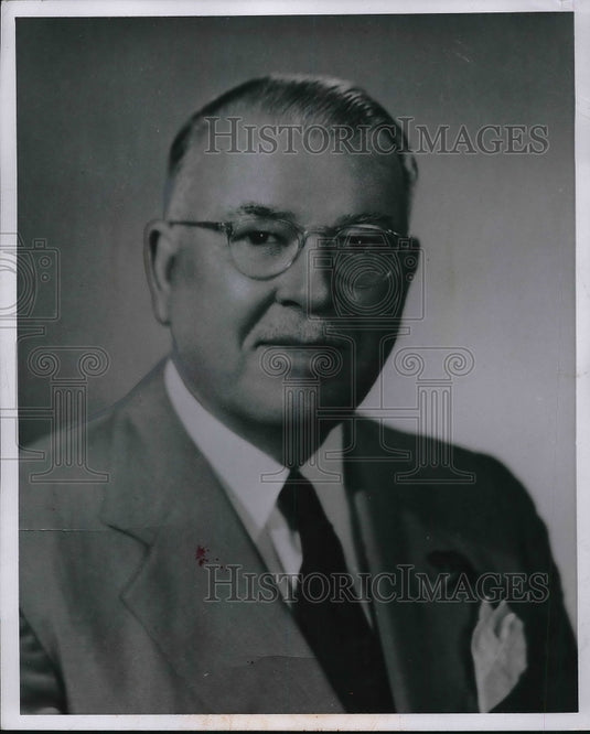 1956 Press Photo Mr C.J. Stilwell, Warner & Swaswy Co.VP - nea95232 - Historic Images