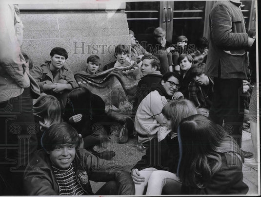 1969 School kids in Cleveland, Ohio  - Historic Images