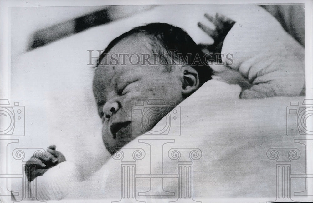 1968 Crown Princess Beatrix gave birth to Prince Claus Van Amsberg - Historic Images